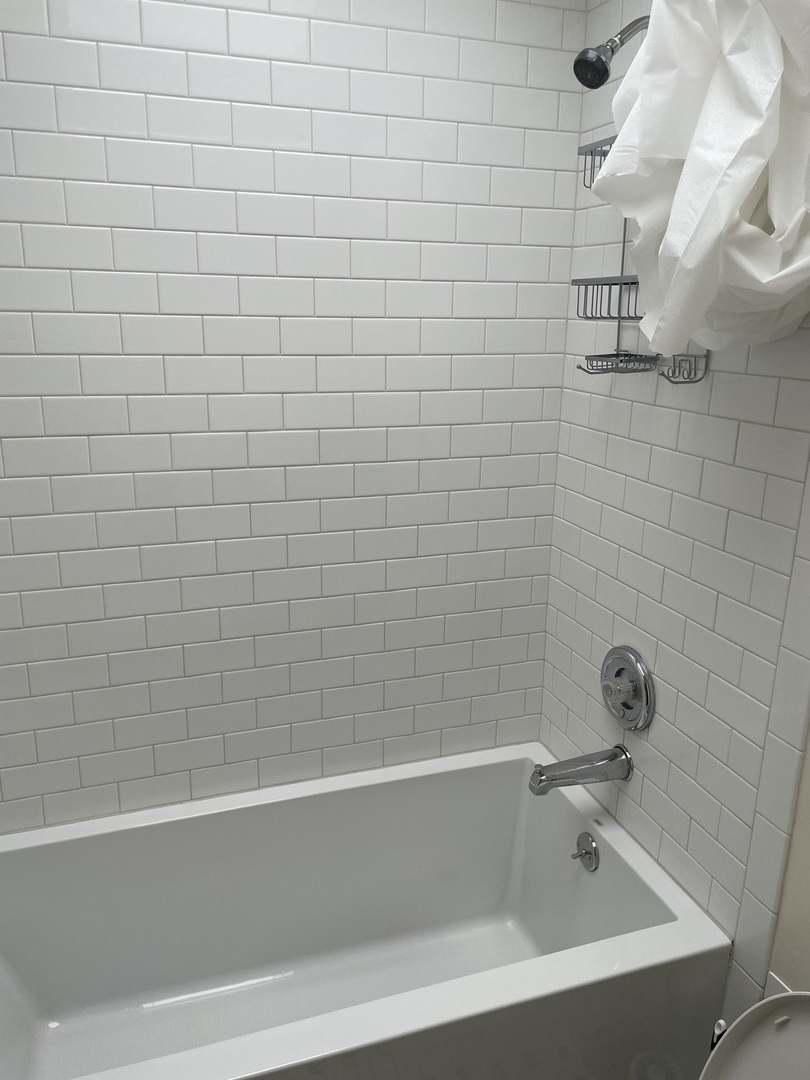 1326 Chicago Avenue 502 Property Photo 3