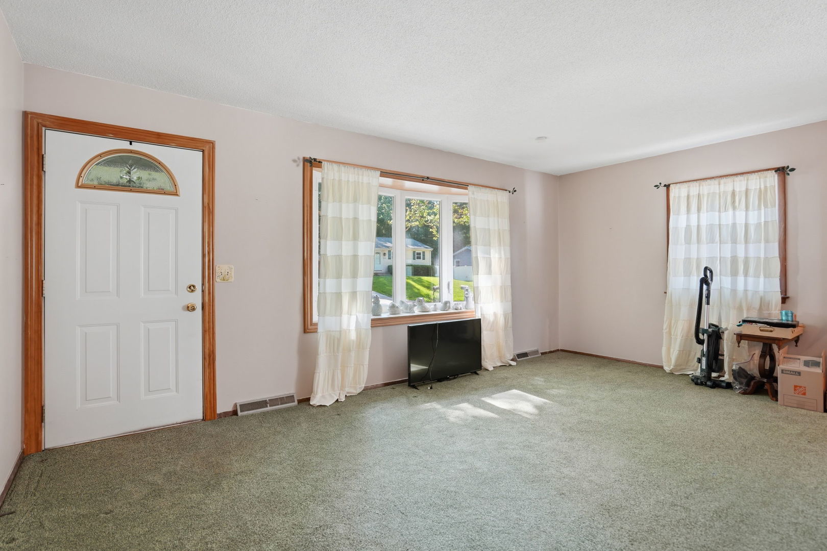 8112 7th Street W Property Photo 5