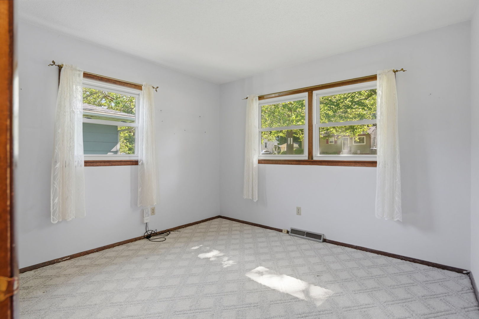 8112 7th Street W Property Photo 13