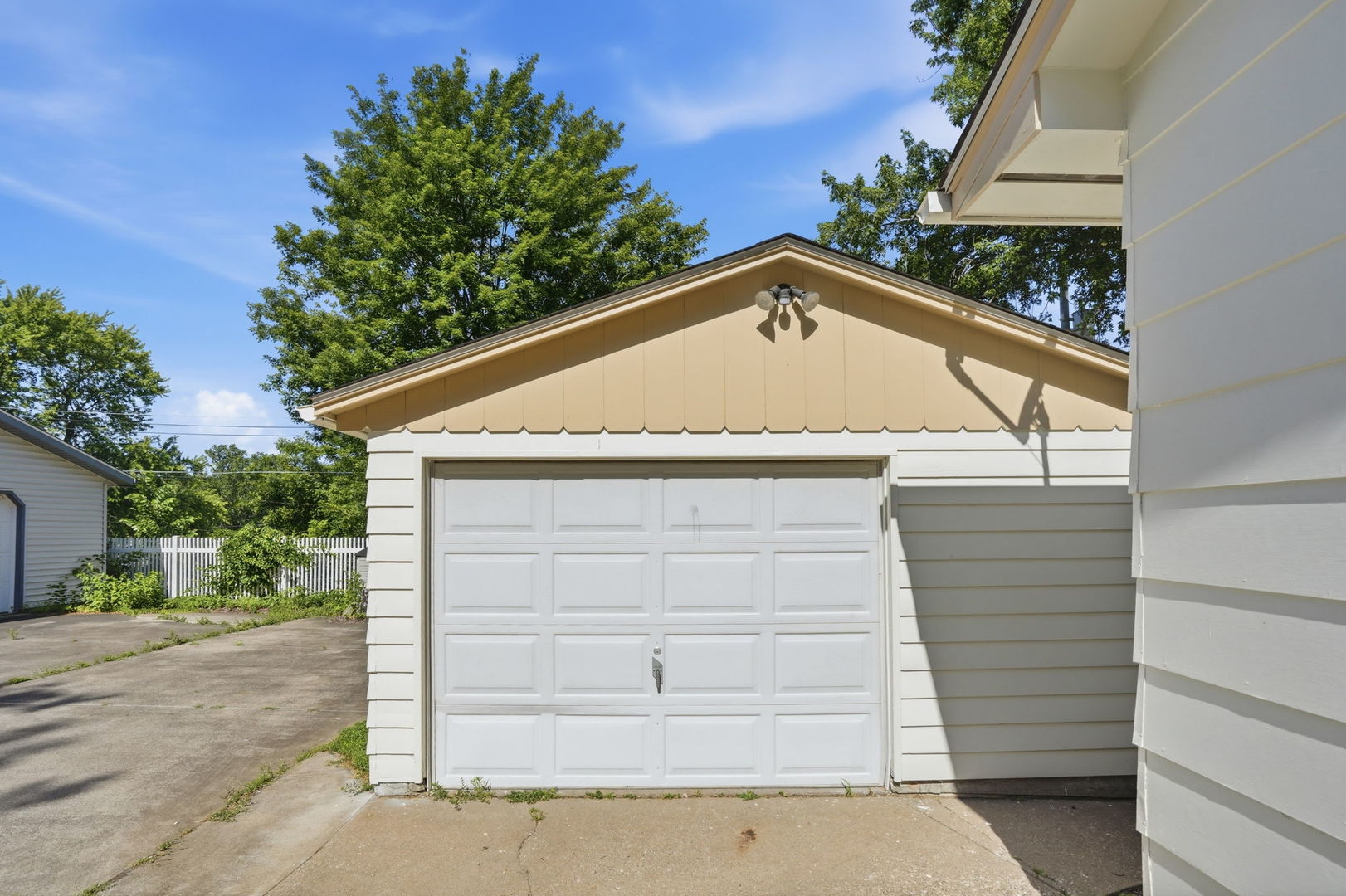 8112 7th Street W Property Photo 24