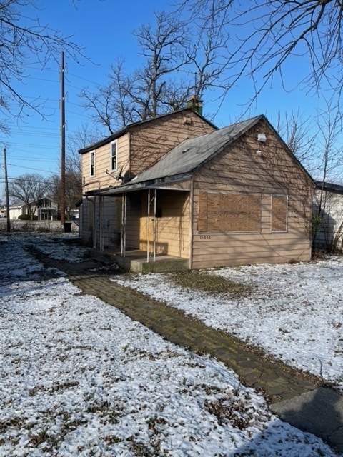 15032 Winchester Avenue Property Photo 1
