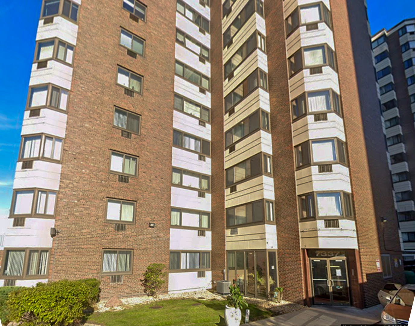7337 S South Shore Drive 1128 Property Photo 1