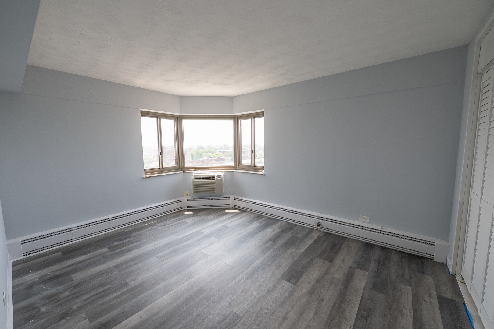 7337 S South Shore Drive 1128 Property Photo 14