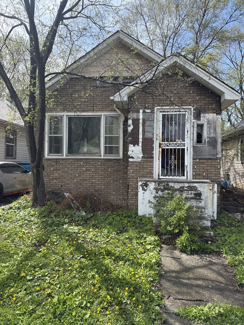 14718 Loomis Avenue Property Photo 1