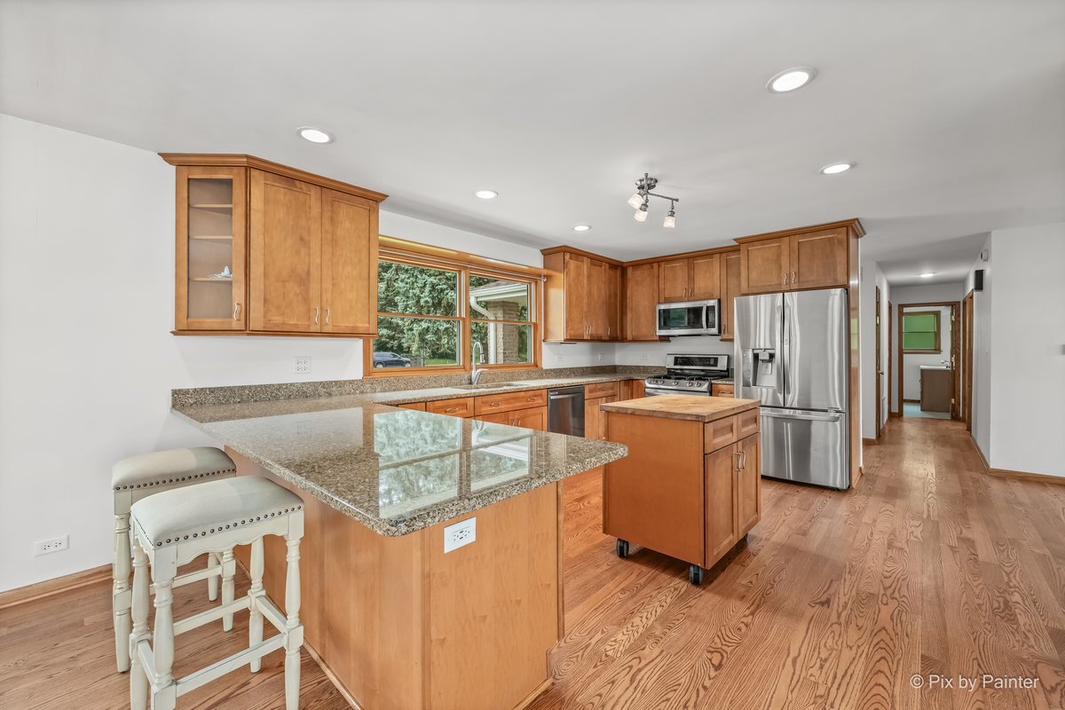 36897 N Nathan Hale Drive Property Photo 6