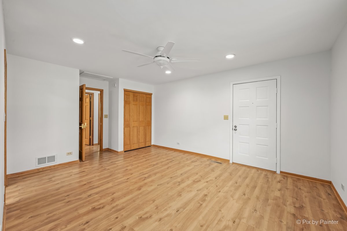 36897 N Nathan Hale Drive Property Photo 13