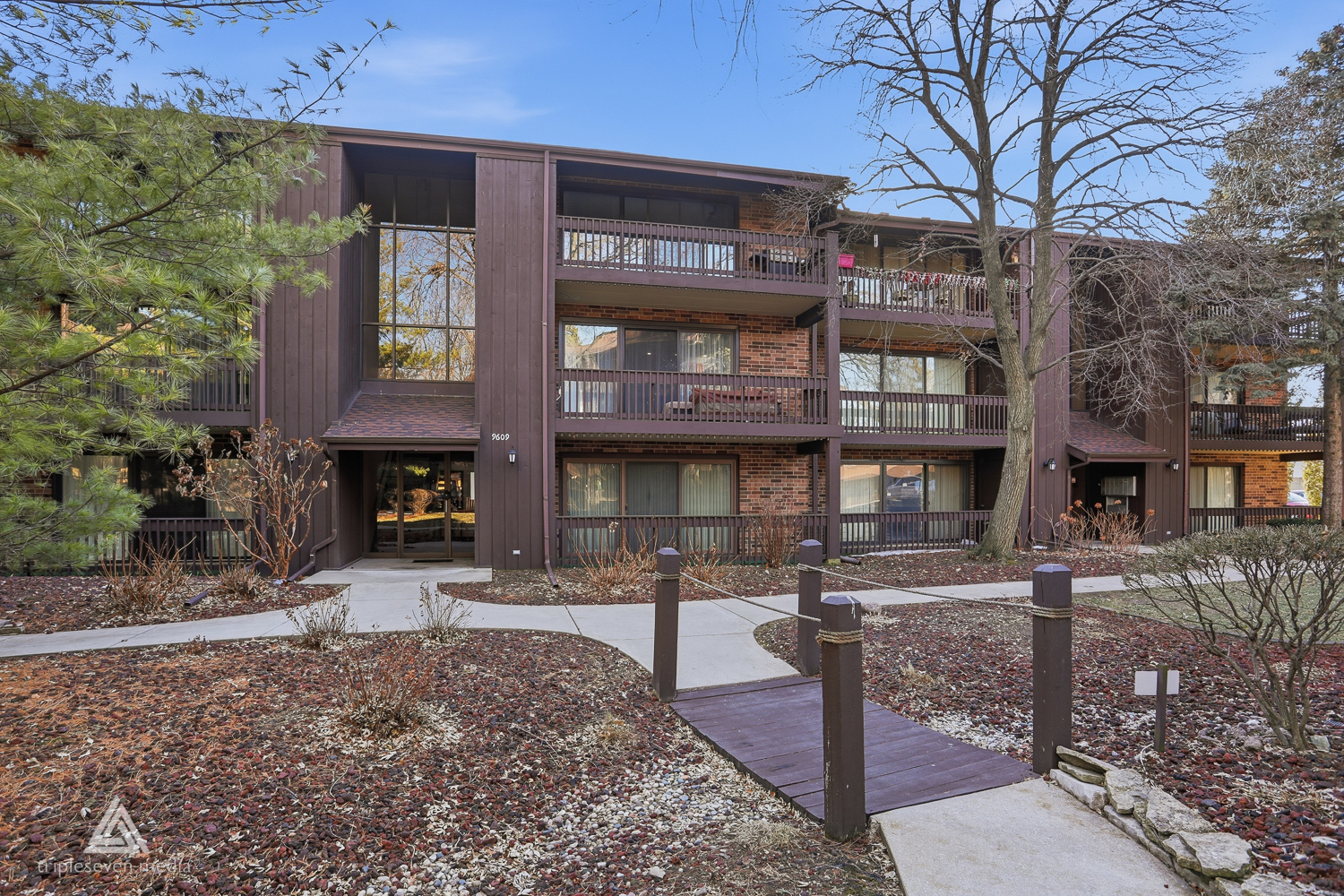 9609 Austin Avenue W3 Property Photo 3