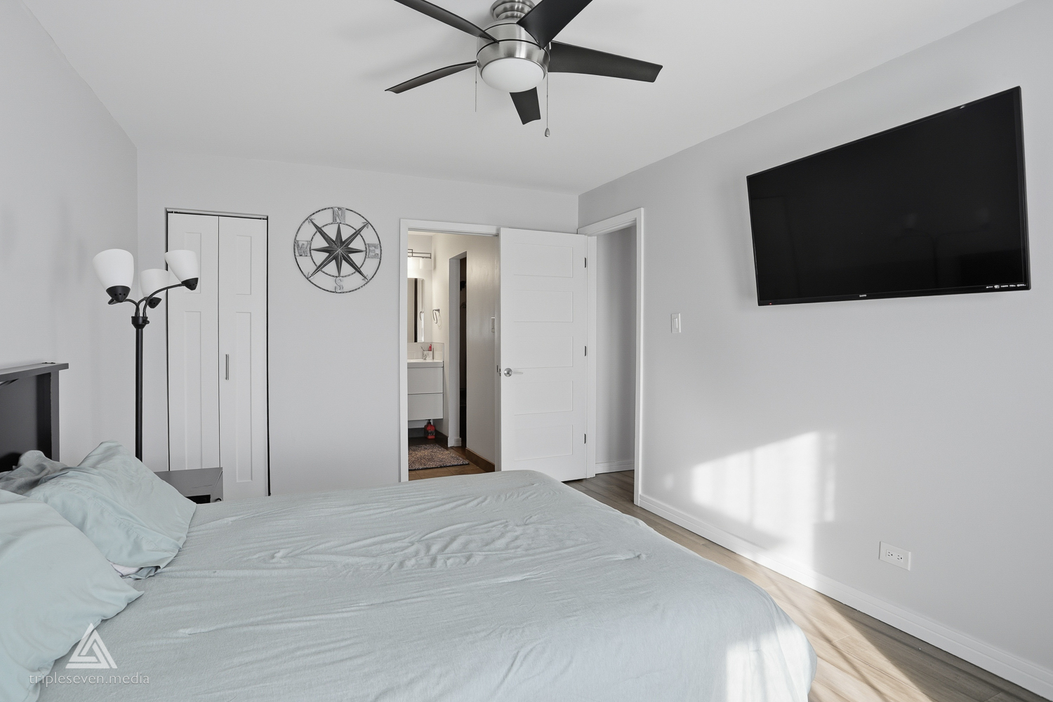 9609 Austin Avenue W3 Property Photo 12