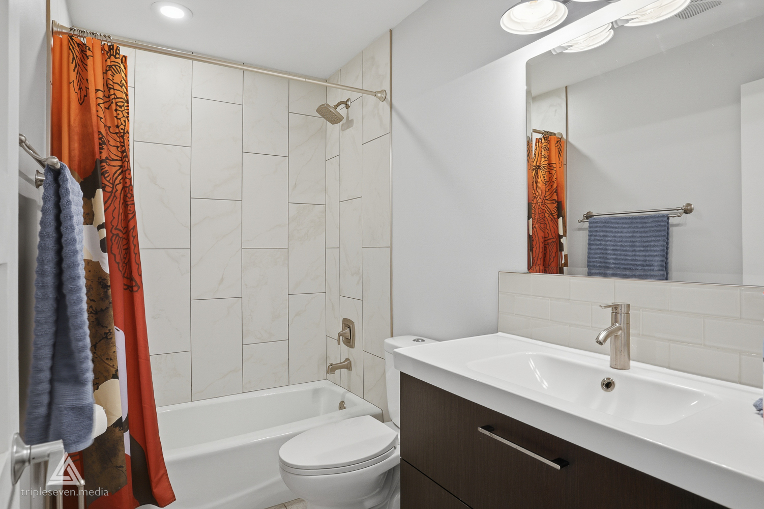 9609 Austin Avenue W3 Property Photo 17