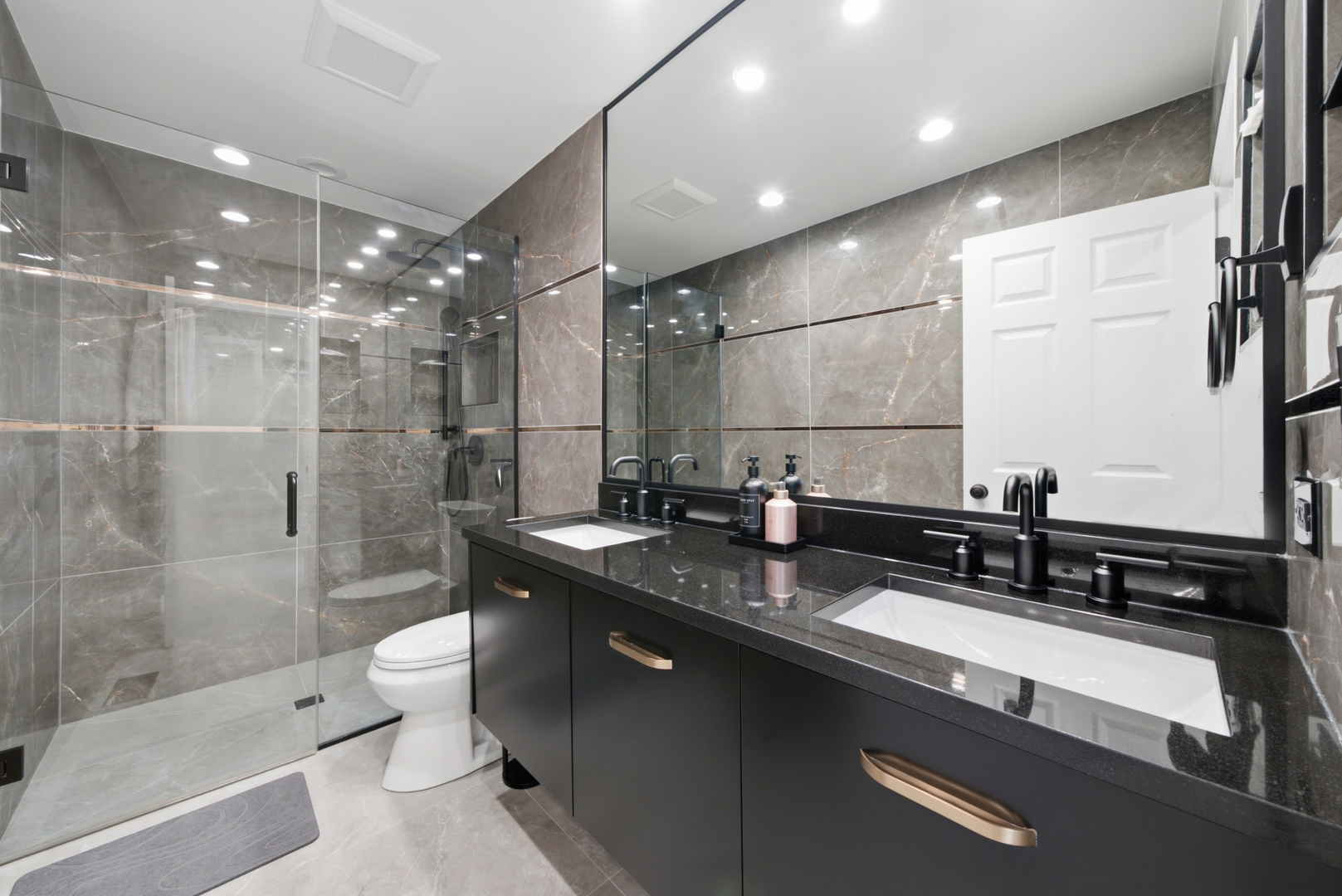 740 Thompson Boulevard Property Photo 18