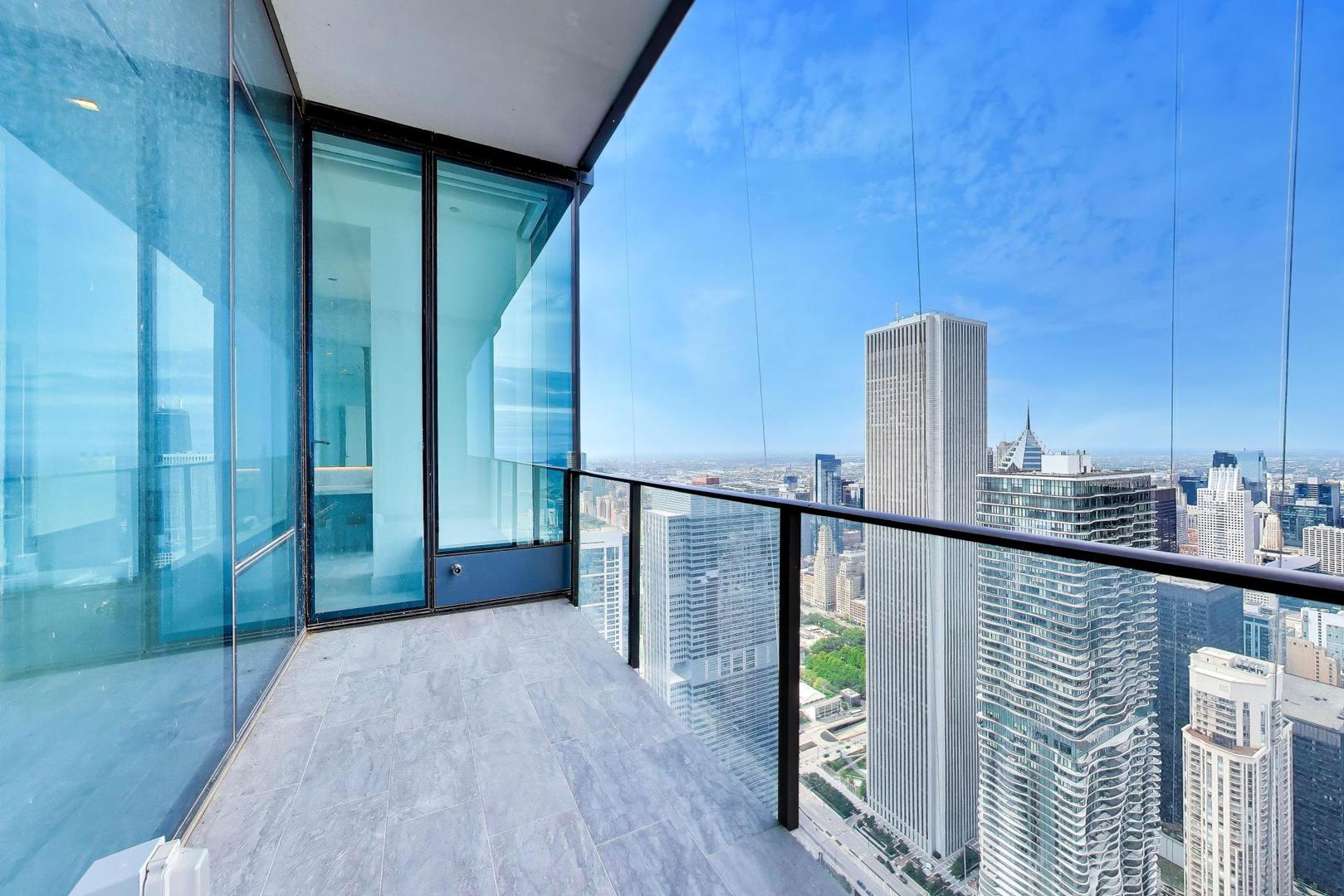 363 E Wacker Drive 7301 Property Photo 28