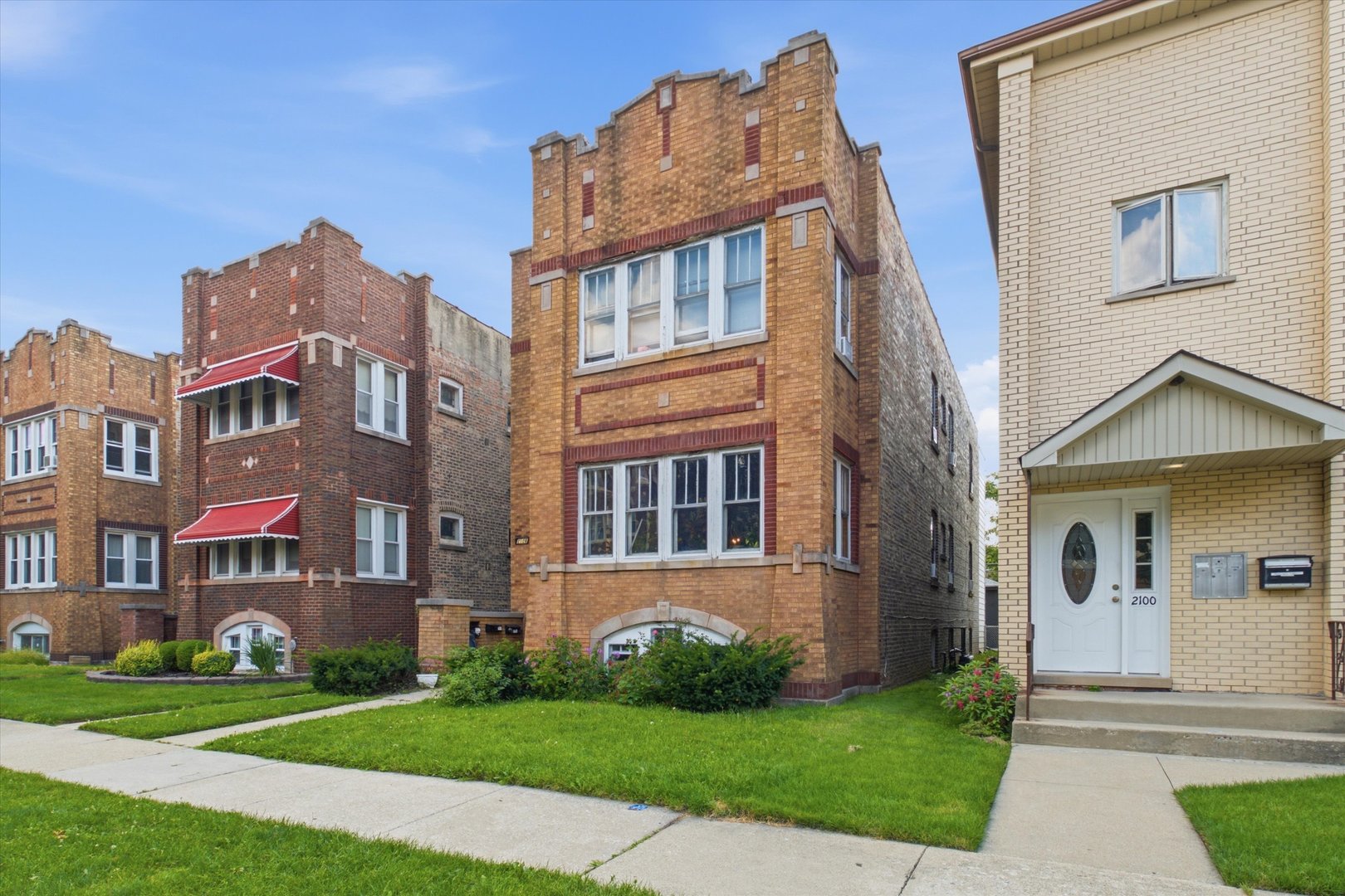 2106 Grove Avenue Property Photo 4