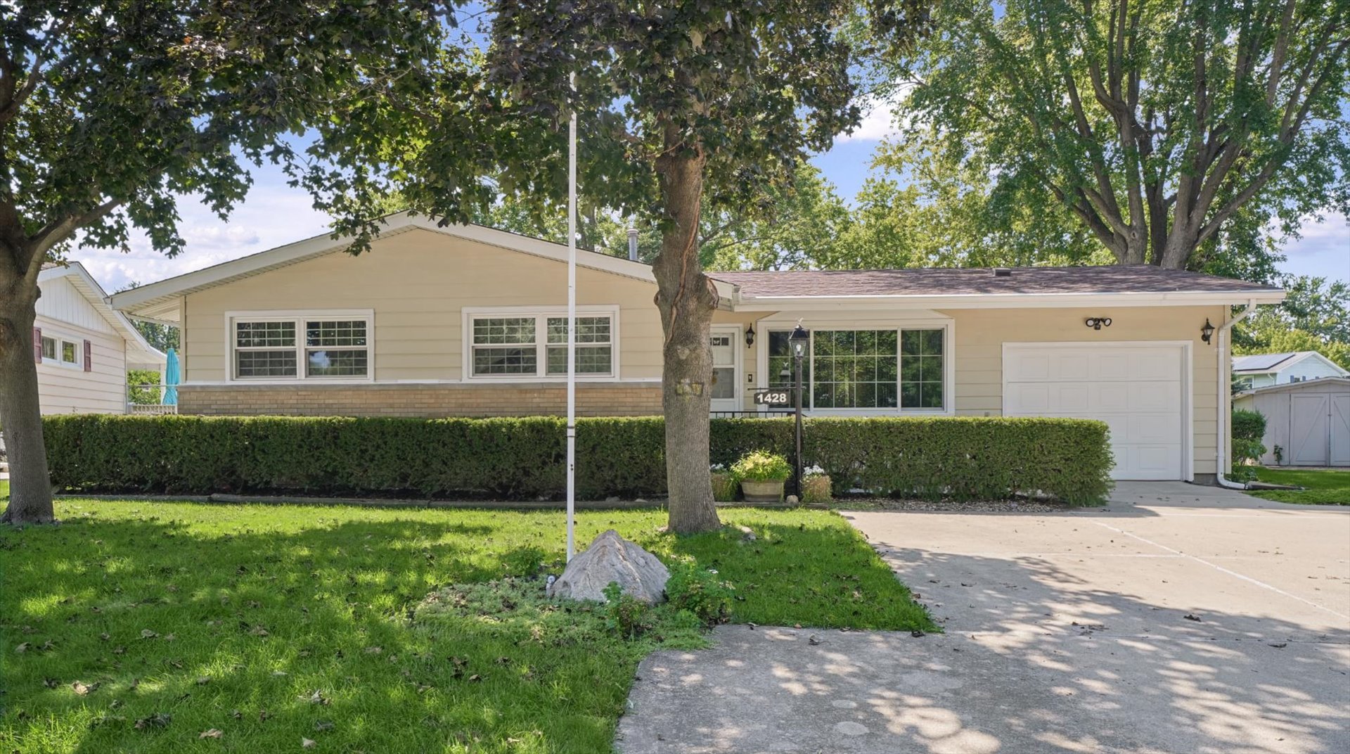 1428 Gleason Drive Property Photo 3