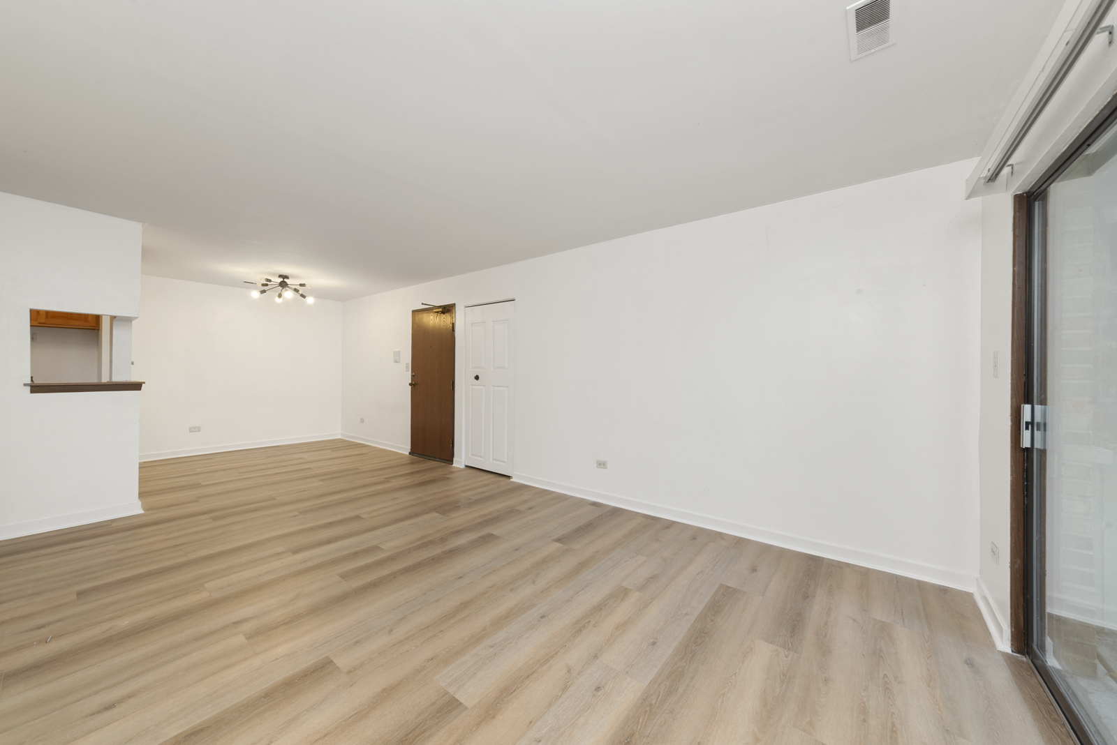 1420 Stonebridge Circle N-3 Property Photo 4