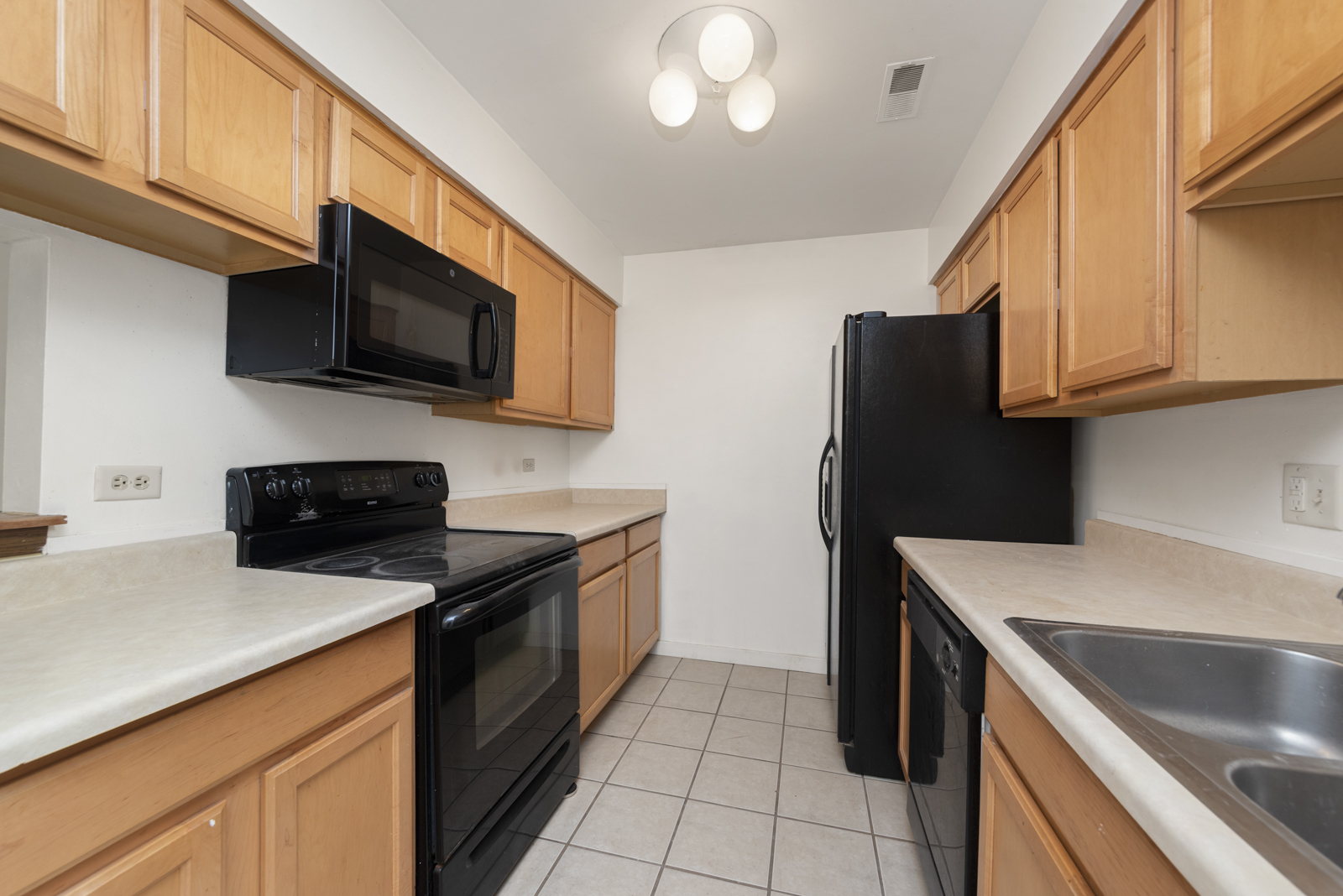 1420 Stonebridge Circle N-3 Property Photo 5