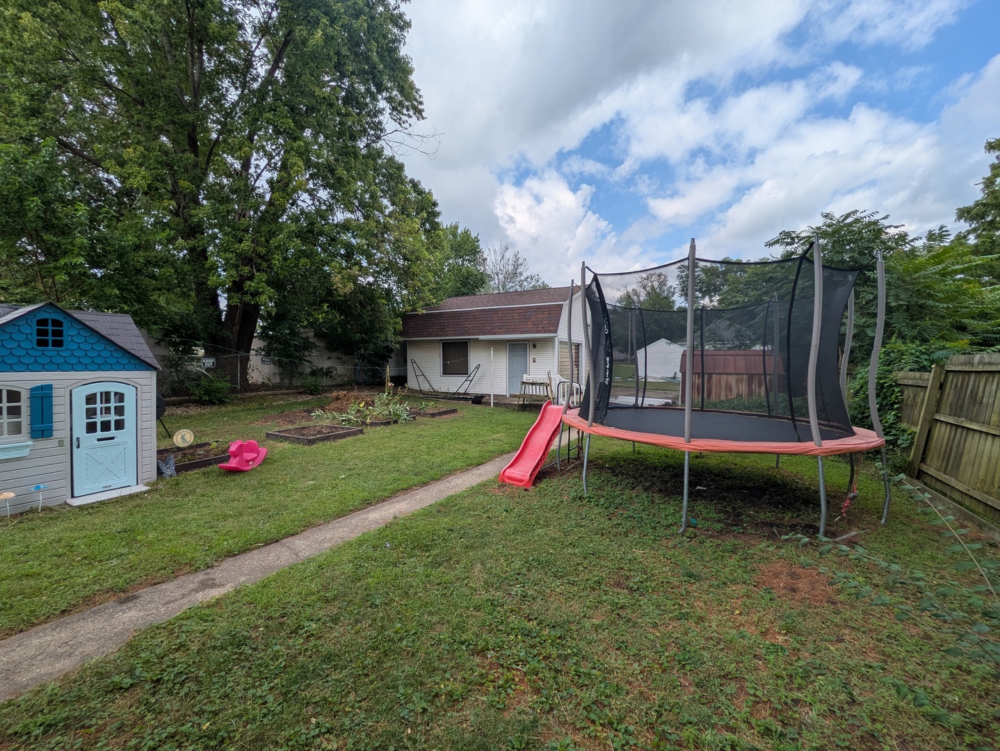 919 Johnson Street Property Photo 16
