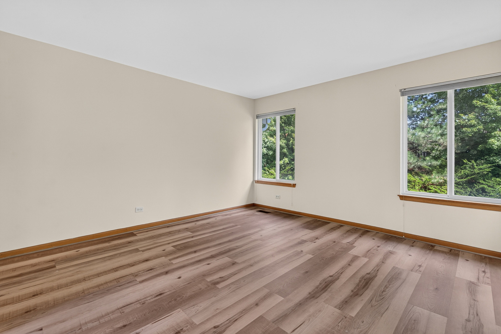 1465 Meadowsedge Lane Property Photo 7