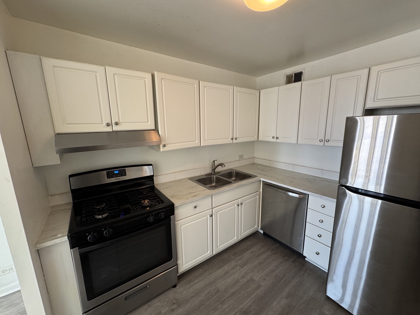 6700 S South Shore Drive 12e Property Photo 5
