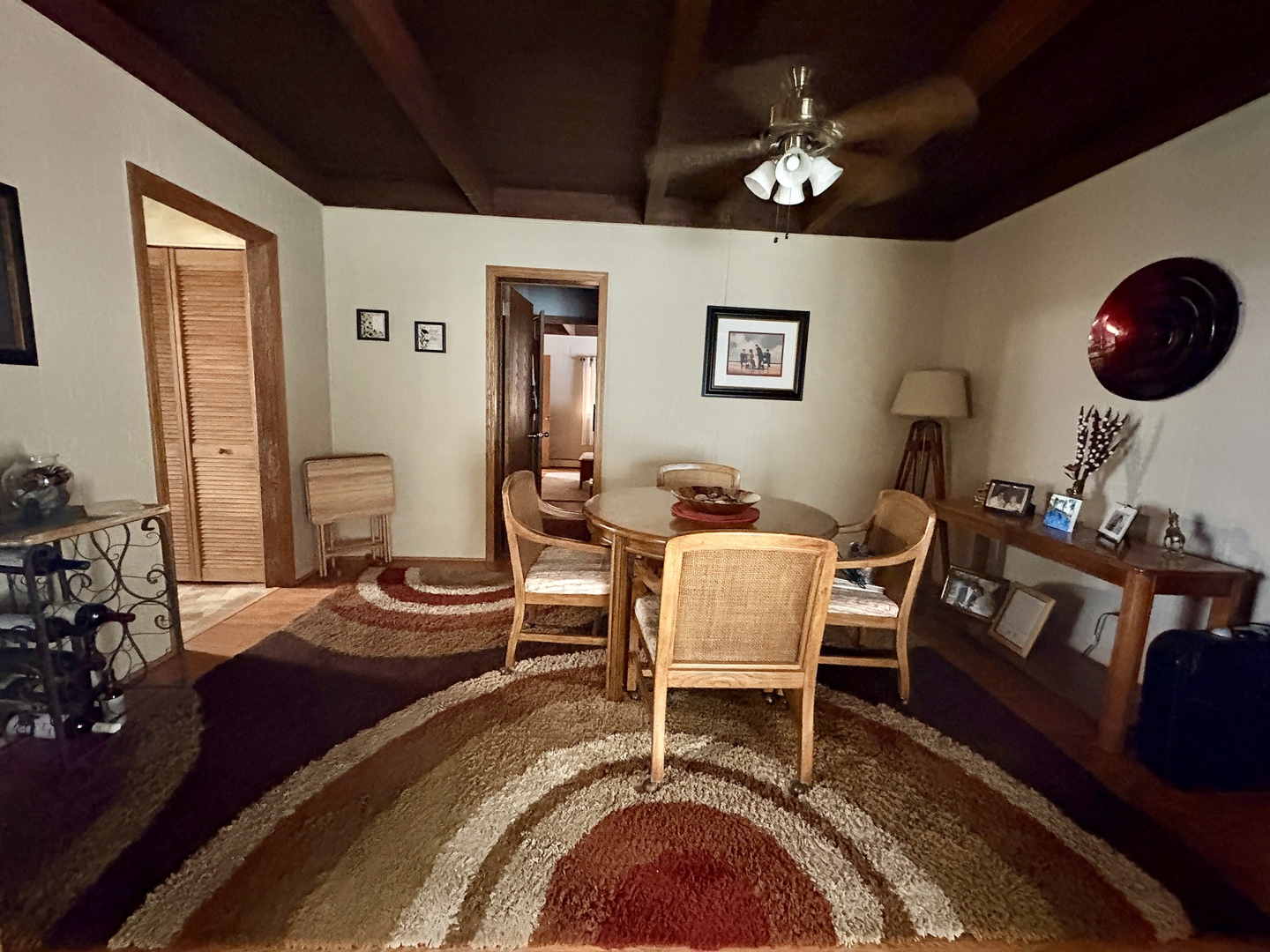 6251 Blackstone Avenue Property Photo 5