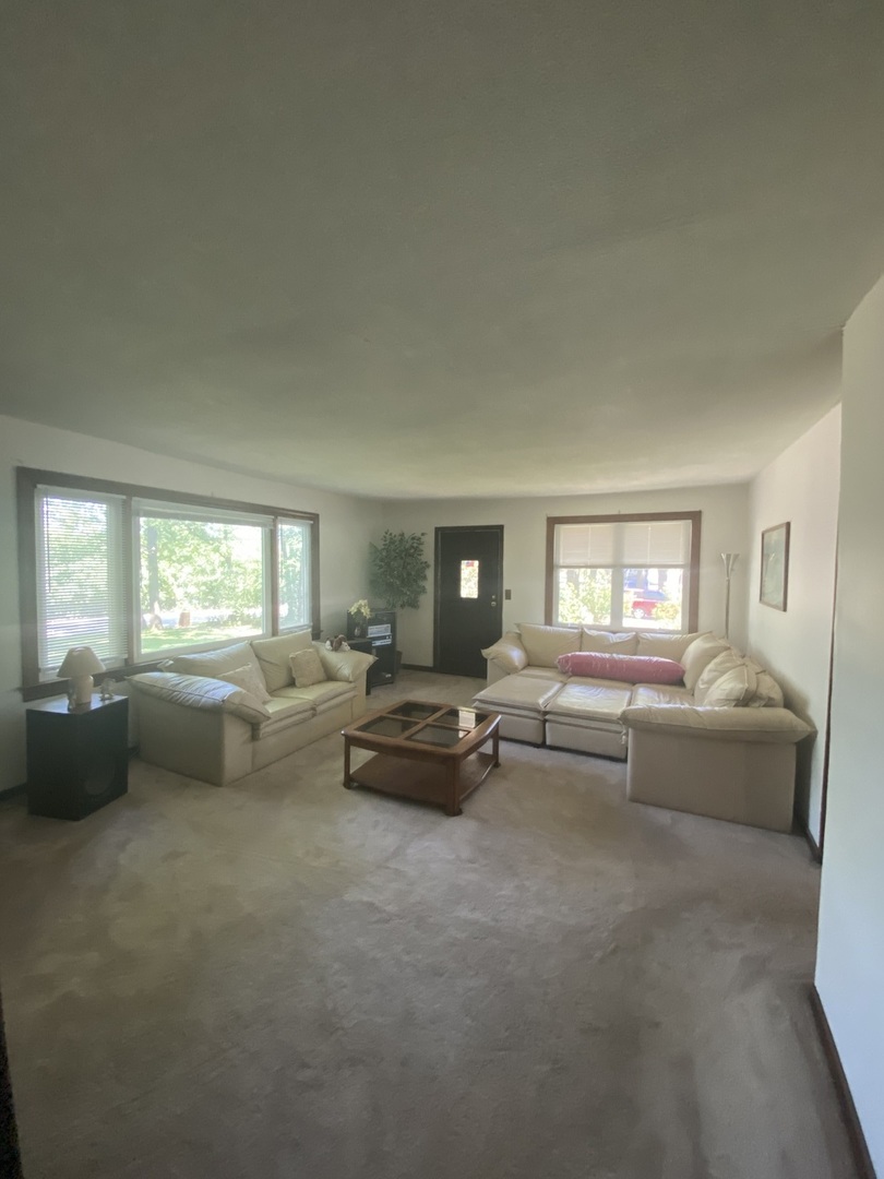 142 School Street Property Photo 2