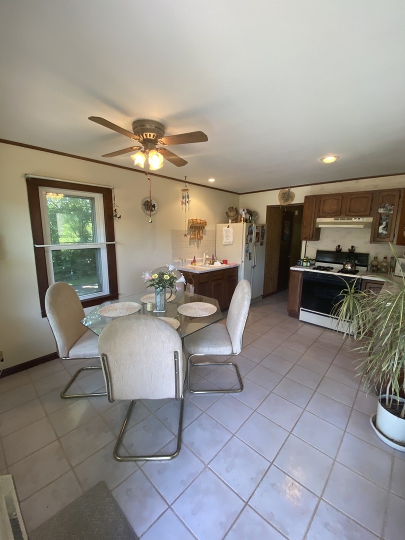 142 School Street Property Photo 18