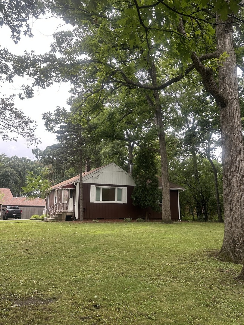 142 School Street Property Photo 23