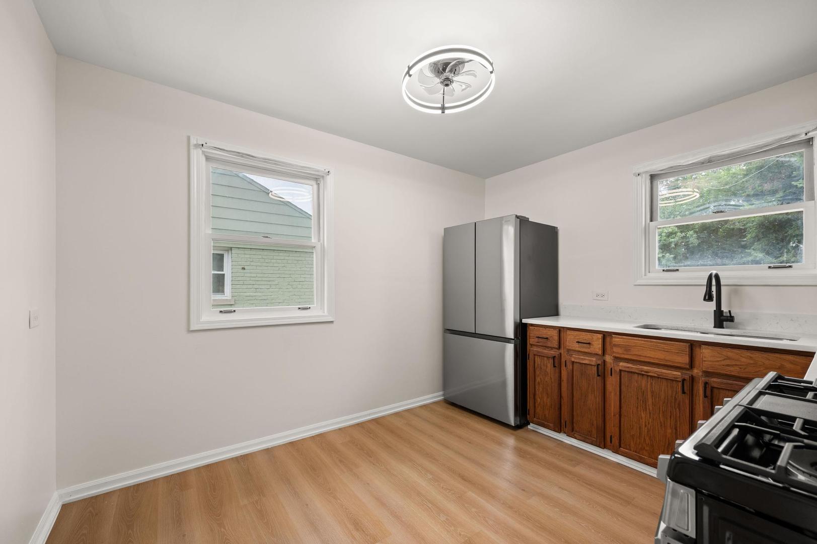 2115 W 175th Street Property Photo 7