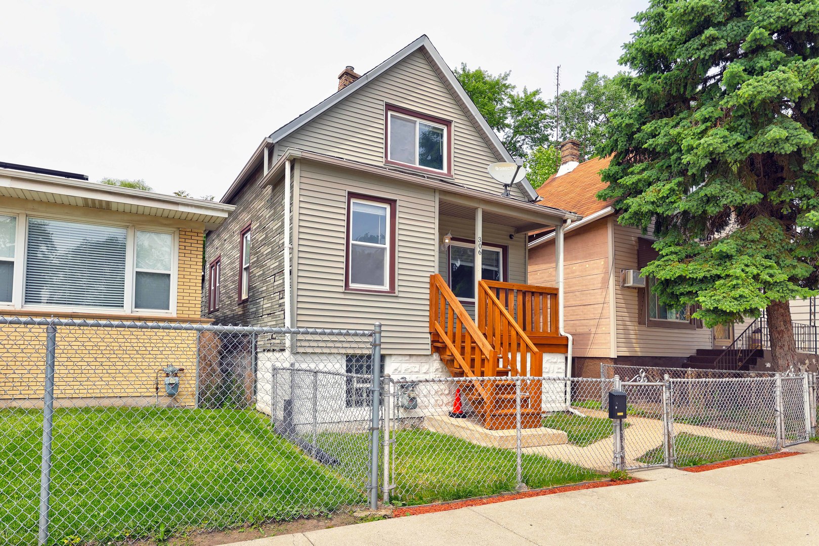306 E 118th Street Property Photo 2