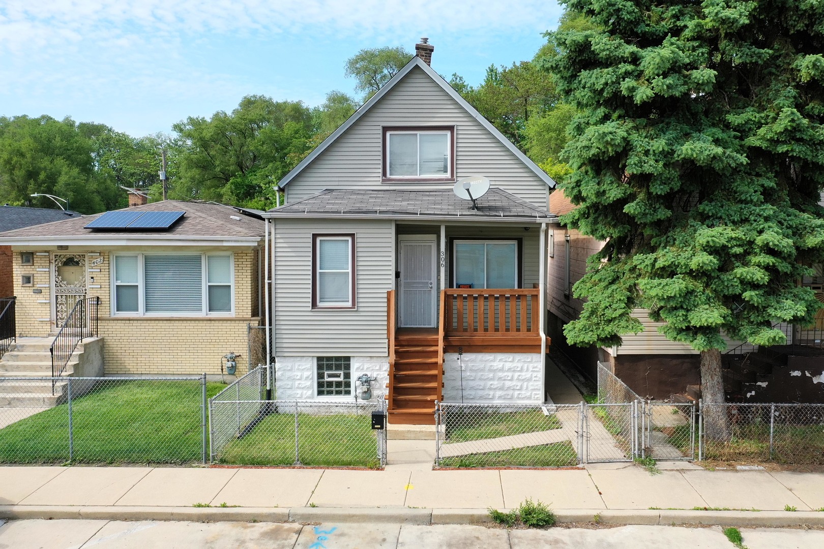306 E 118th Street Property Photo 3