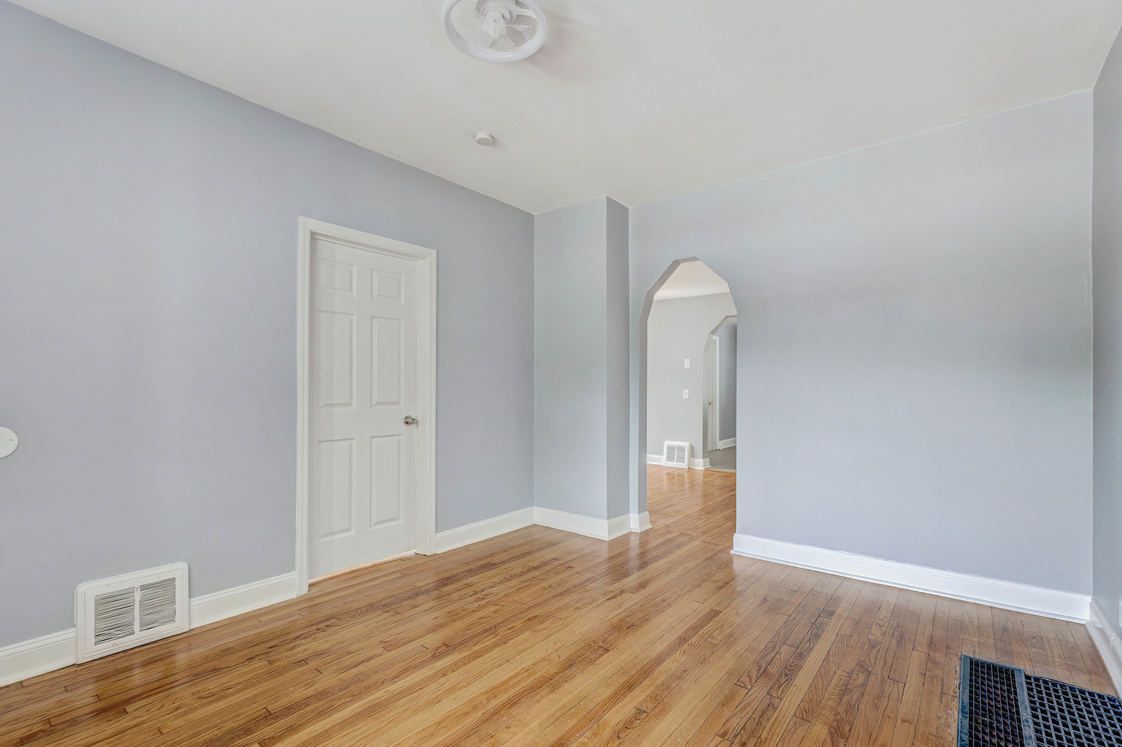 306 E 118th Street Property Photo 9