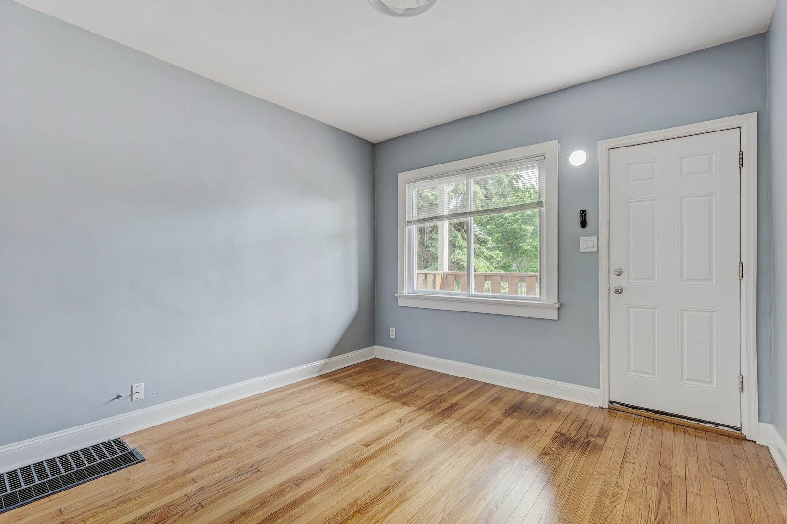 306 E 118th Street Property Photo 12
