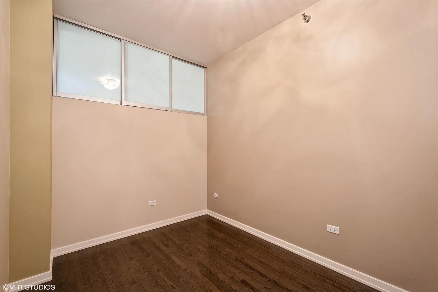 6 N Michigan Avenue 1509 Property Photo 14