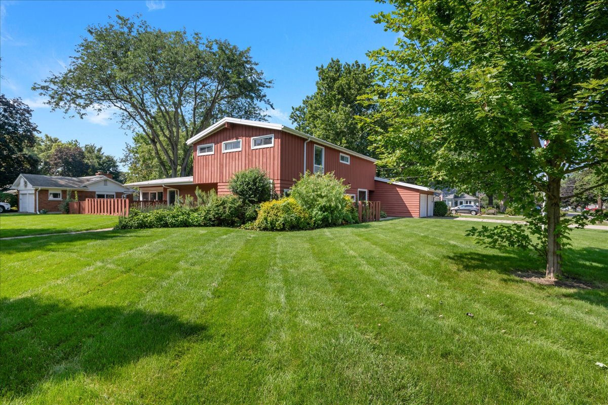 303 Central Avenue Property Photo 1