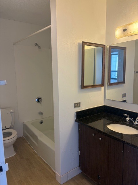 5100 N Marine Drive 3h Property Photo 18