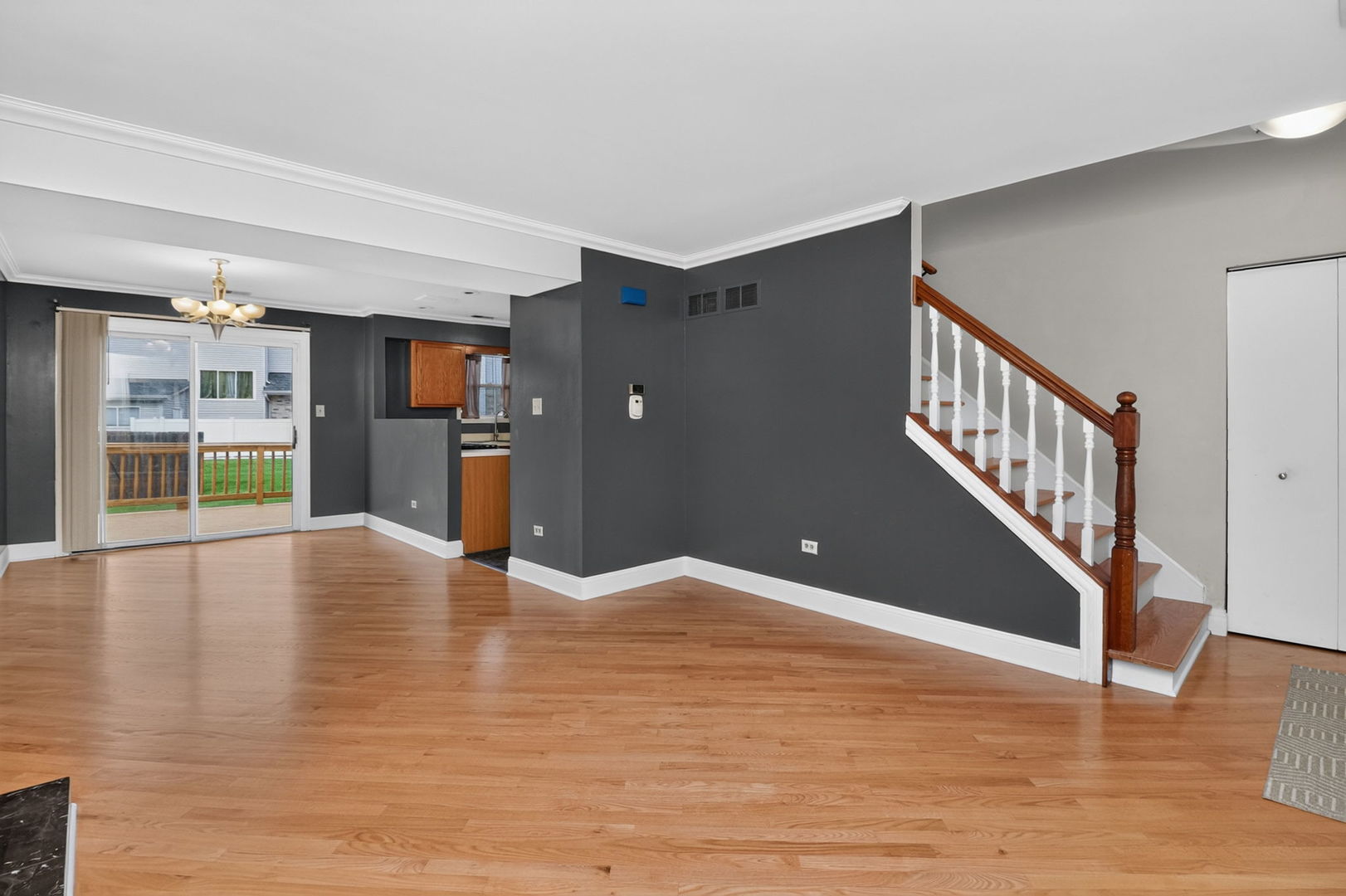 400 S Frontenac Street Property Photo 4