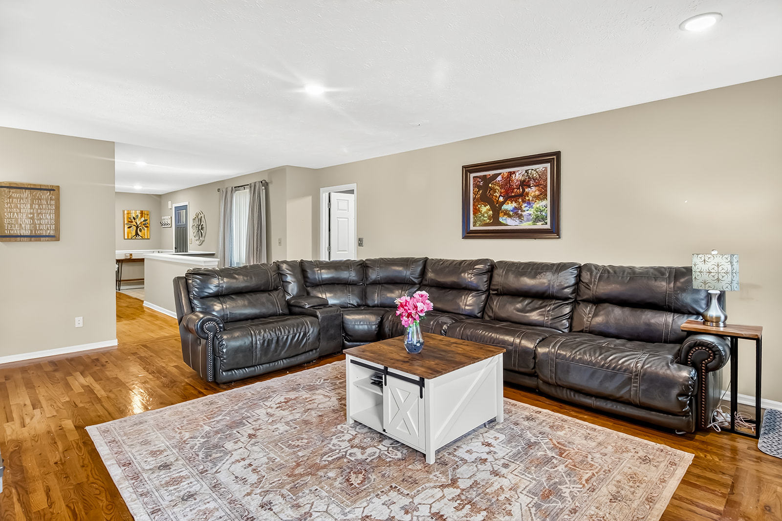 9289 Old Towne Court Property Photo 6