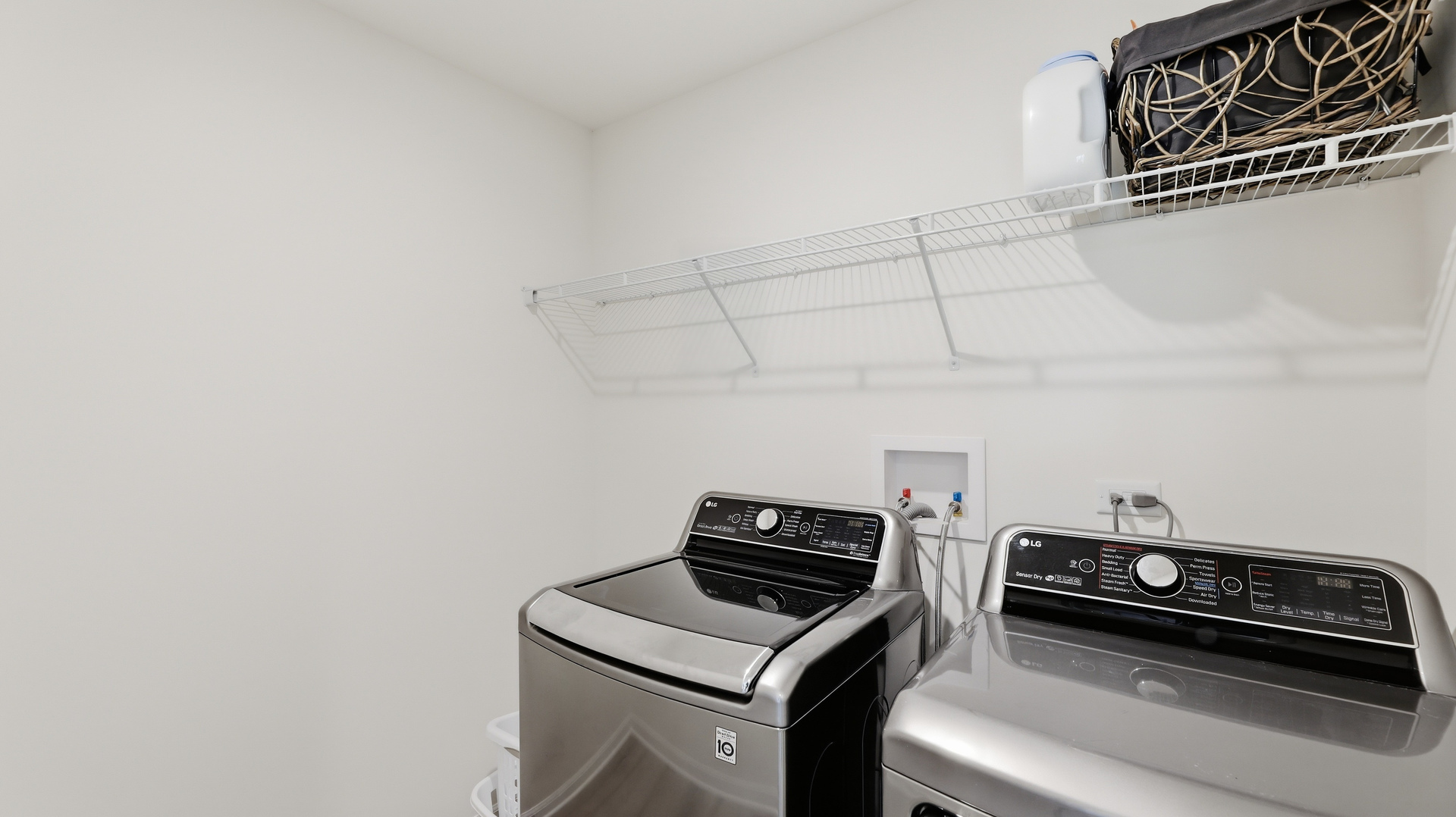 153 Roslyn Place Property Photo 20