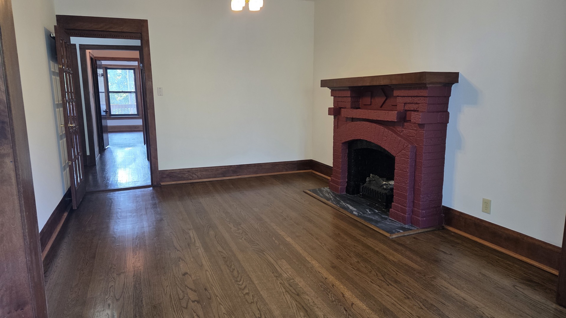1309 W Farwell Avenue 3 Property Photo 4