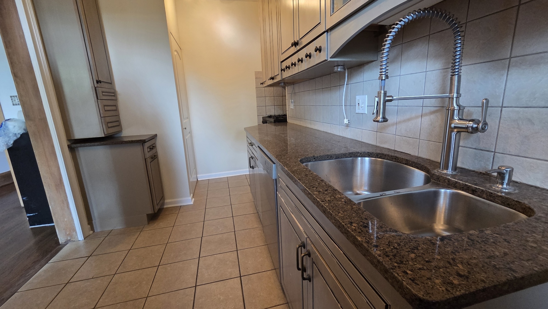 1309 W Farwell Avenue 3 Property Photo 14