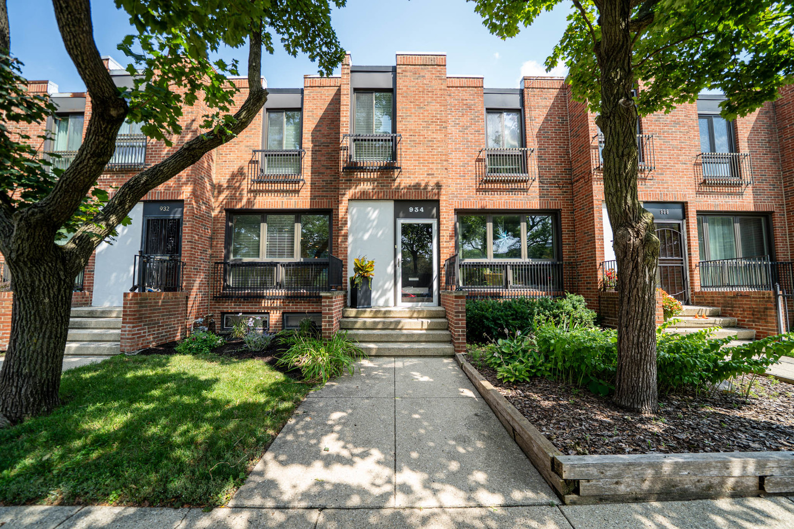 934 E 55th Street Property Photo