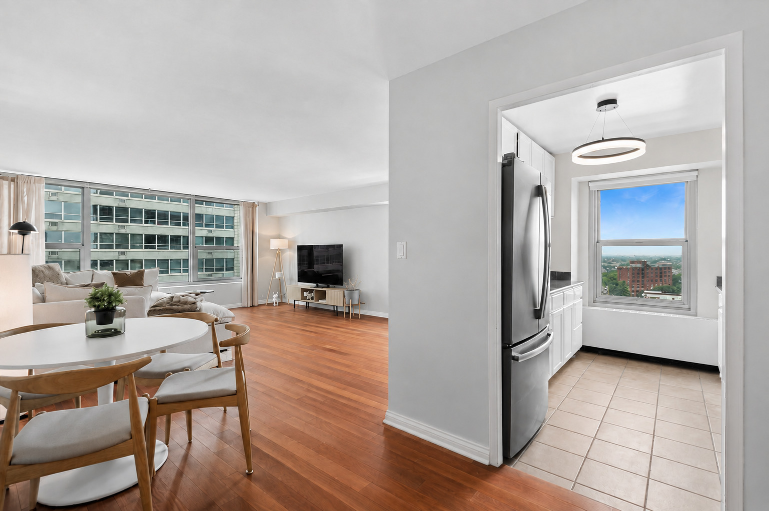 3600 N Lake Shore Drive 1211 Property Photo 4