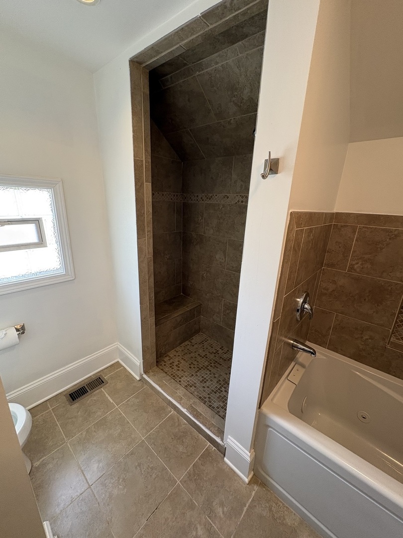 1201 S 14th Avenue Property Photo 12