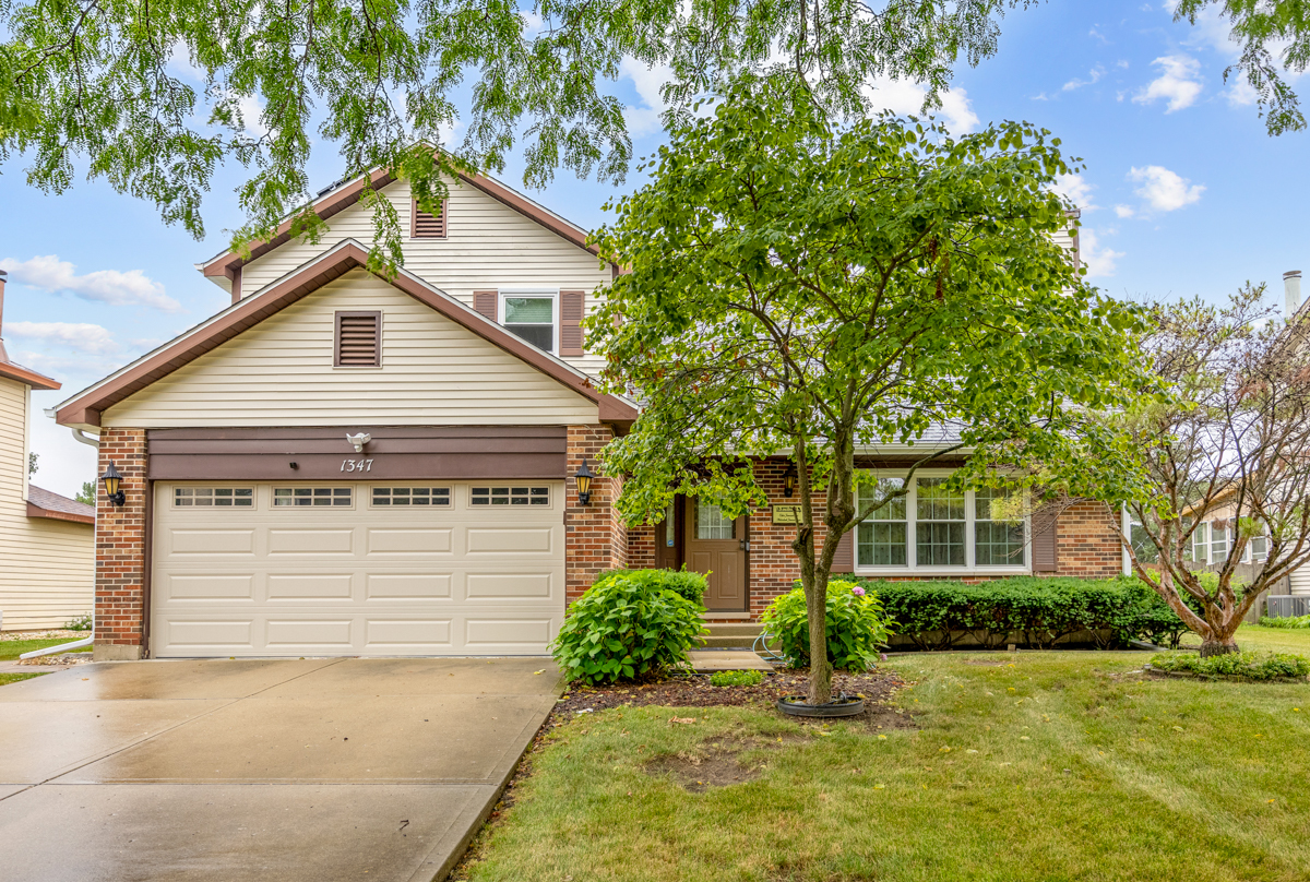 1347 Rose Boulevard Property Photo 1