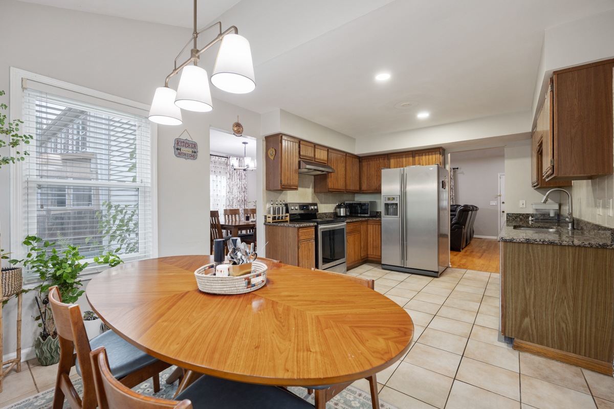 1347 Rose Boulevard Property Photo 9