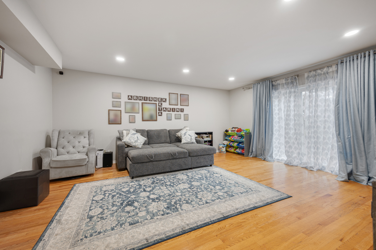 1347 Rose Boulevard Property Photo 12
