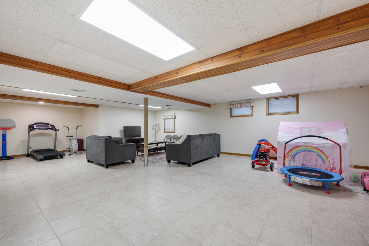 1347 Rose Boulevard Property Photo 22