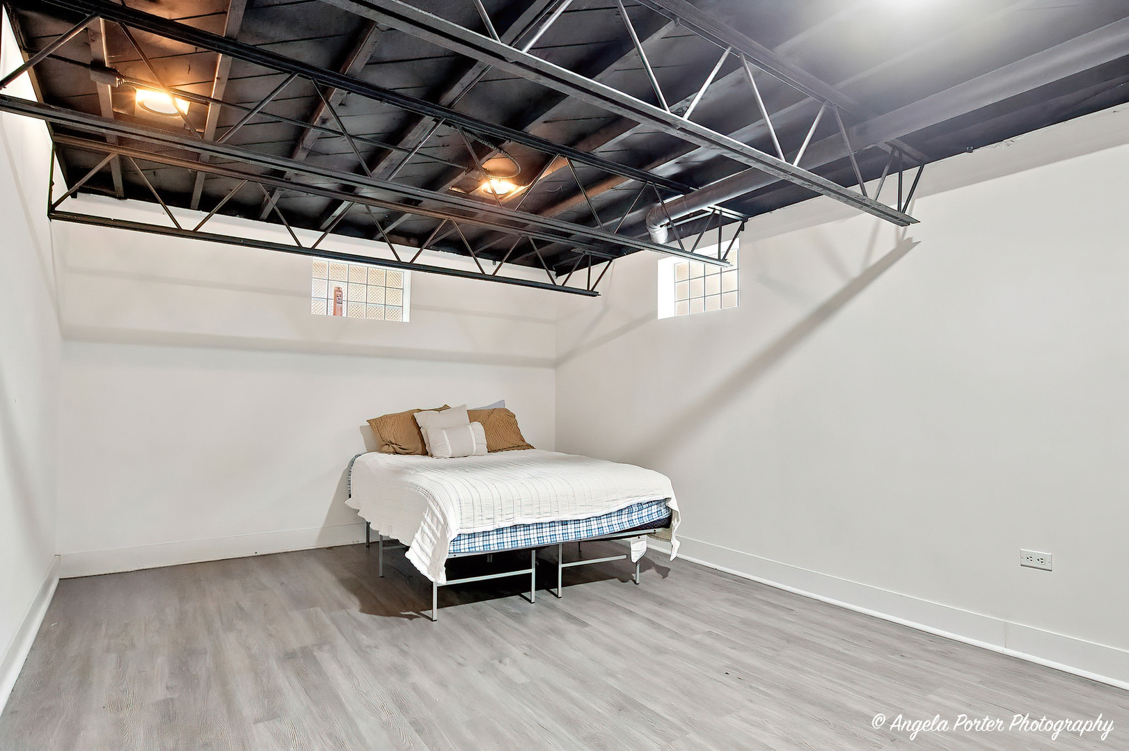 2023 Elim Avenue Property Photo 19