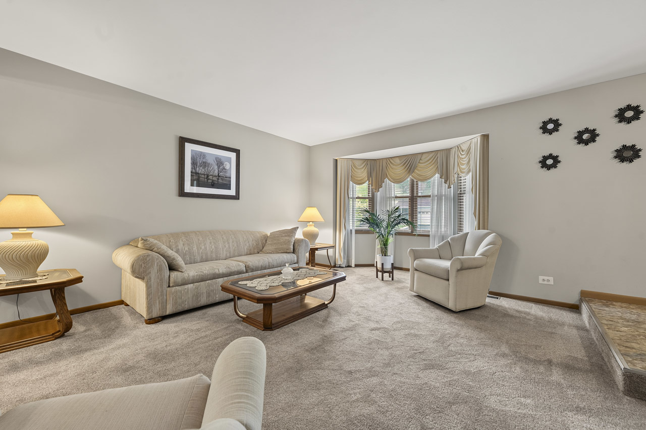 139 S Greenview Avenue Property Photo 7