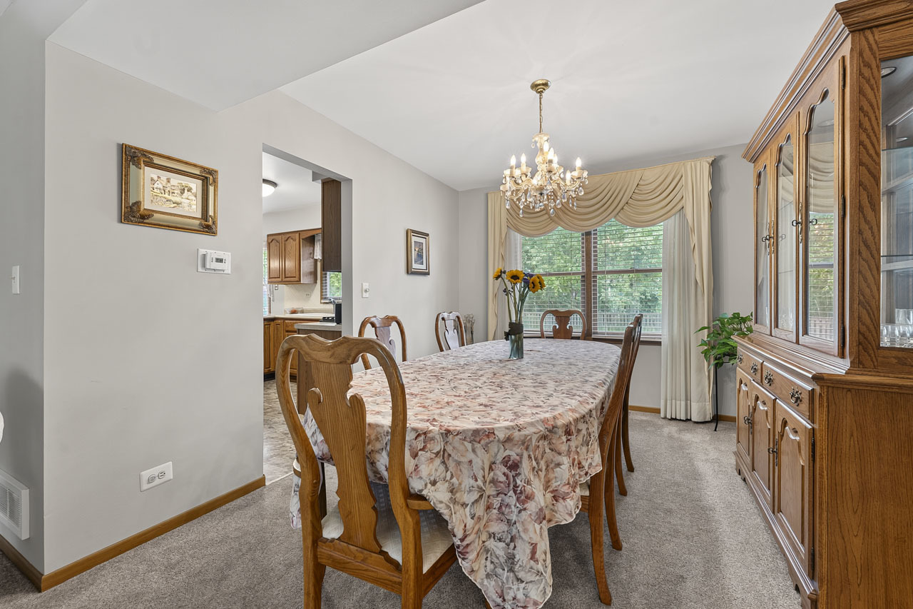 139 S Greenview Avenue Property Photo 9