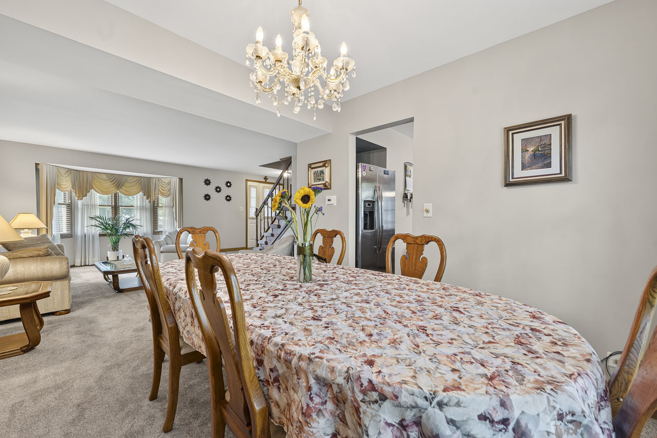 139 S Greenview Avenue Property Photo 10